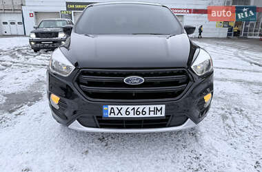 Позашляховик / Кросовер Ford Escape 2017 в Харкові