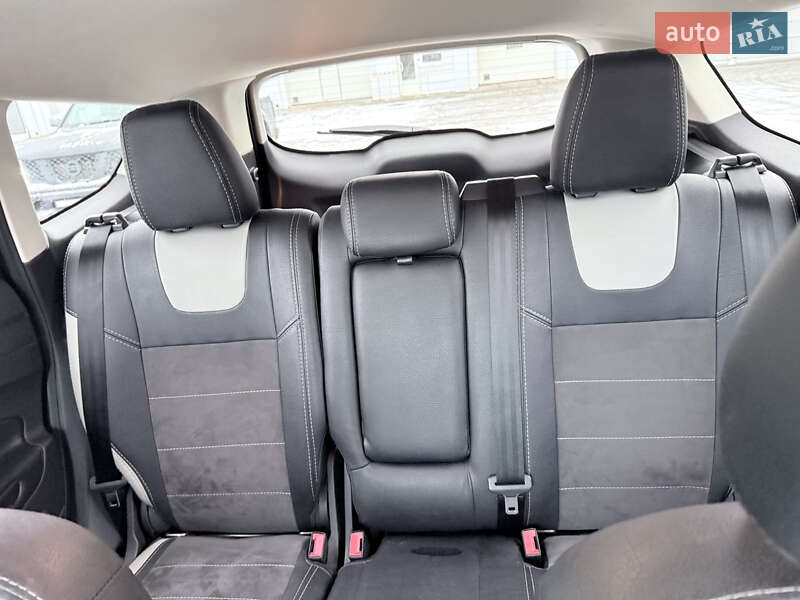 Позашляховик / Кросовер Ford Escape 2017 в Харкові