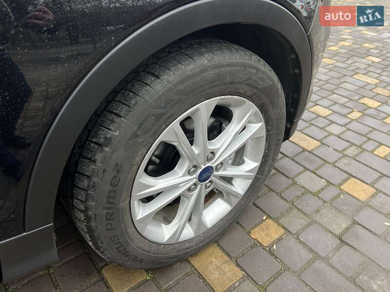 Внедорожник / Кроссовер Ford Escape 2018 в Одессе