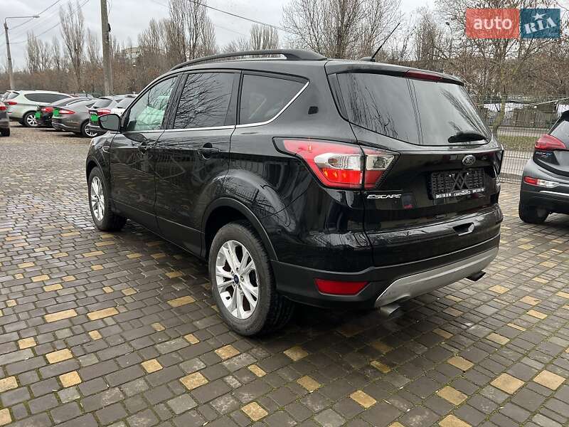 Внедорожник / Кроссовер Ford Escape 2018 в Одессе