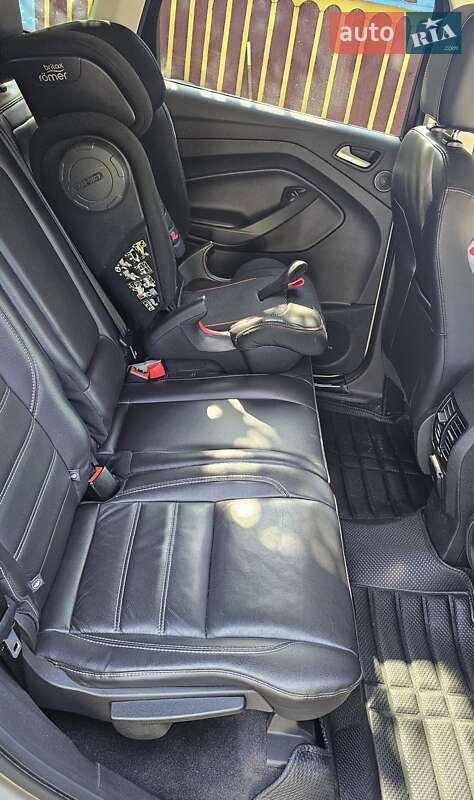 Внедорожник / Кроссовер Ford Escape 2016 в Киеве