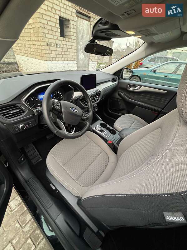 Внедорожник / Кроссовер Ford Escape 2021 в Запорожье