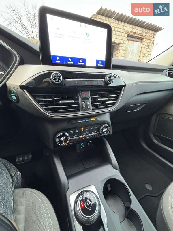 Внедорожник / Кроссовер Ford Escape 2021 в Запорожье