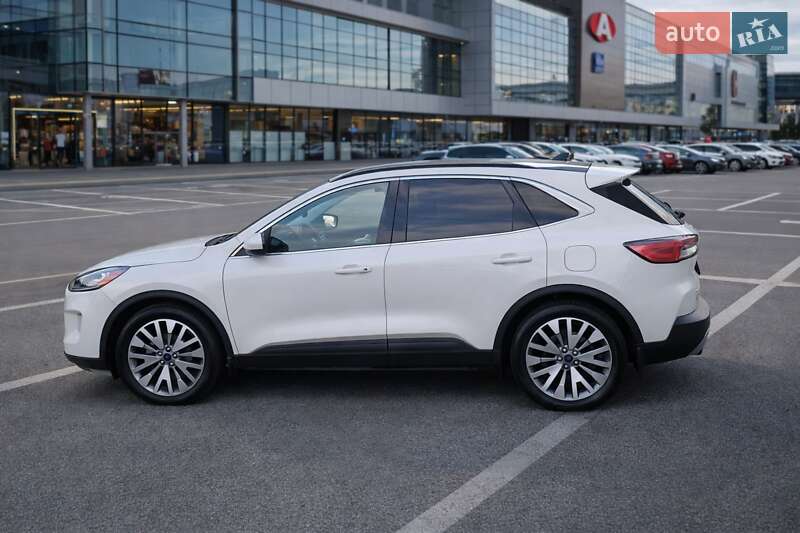 Внедорожник / Кроссовер Ford Escape 2022 в Городенке