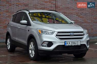 Позашляховик / Кросовер Ford Escape 2018 в Києві