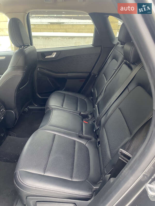 Позашляховик / Кросовер Ford Escape 2020 в Львові