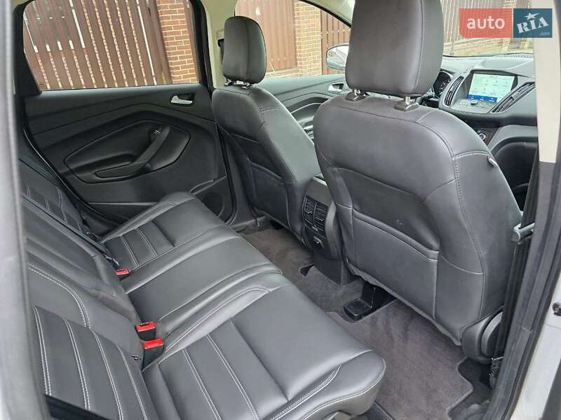 Внедорожник / Кроссовер Ford Escape 2017 в Одессе