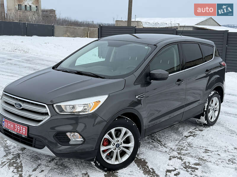 Внедорожник / Кроссовер Ford Escape 2018 в Дубно