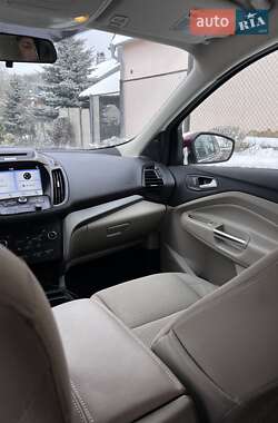Внедорожник / Кроссовер Ford Escape 2017 в Тернополе