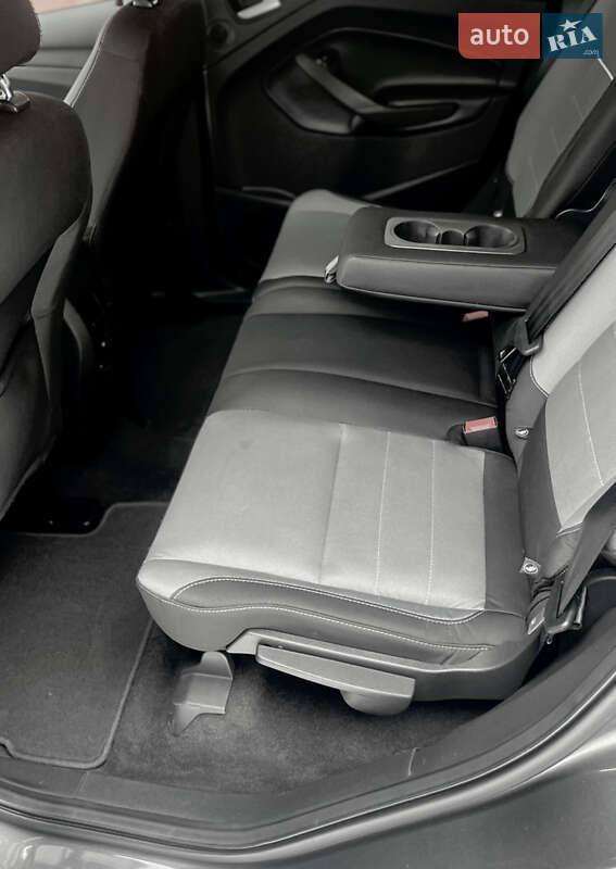 Внедорожник / Кроссовер Ford Escape 2015 в Тернополе