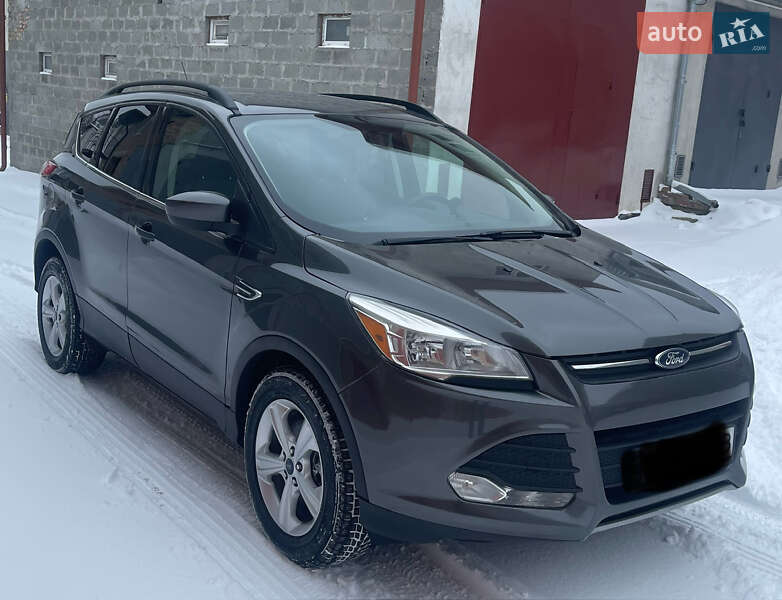 Внедорожник / Кроссовер Ford Escape 2015 в Тернополе