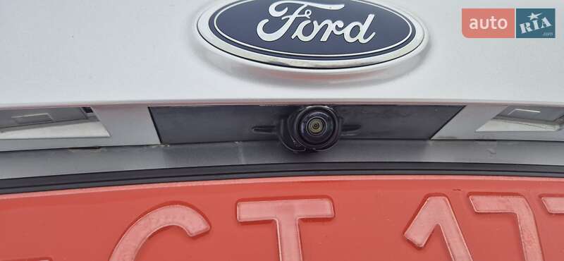 Внедорожник / Кроссовер Ford Escape 2017 в Дубно