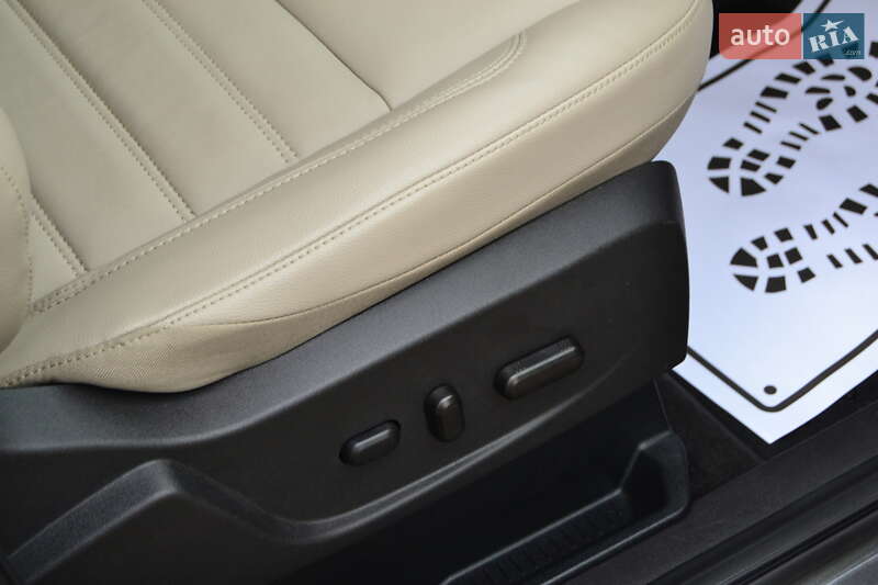 Позашляховик / Кросовер Ford Escape 2018 в Дрогобичі фото 134 Позашляховик / Кросовер Ford Escape 2018 в Дрогобичі