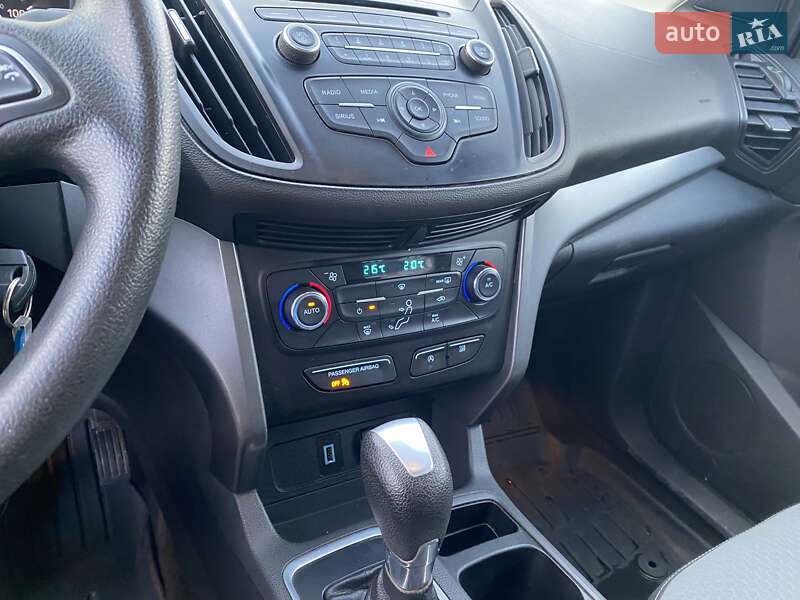 Внедорожник / Кроссовер Ford Escape 2017 в Одессе