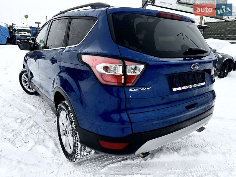 Внедорожник / Кроссовер Ford Escape 2018 в Львове