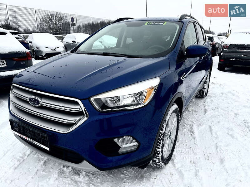 Внедорожник / Кроссовер Ford Escape 2018 в Львове