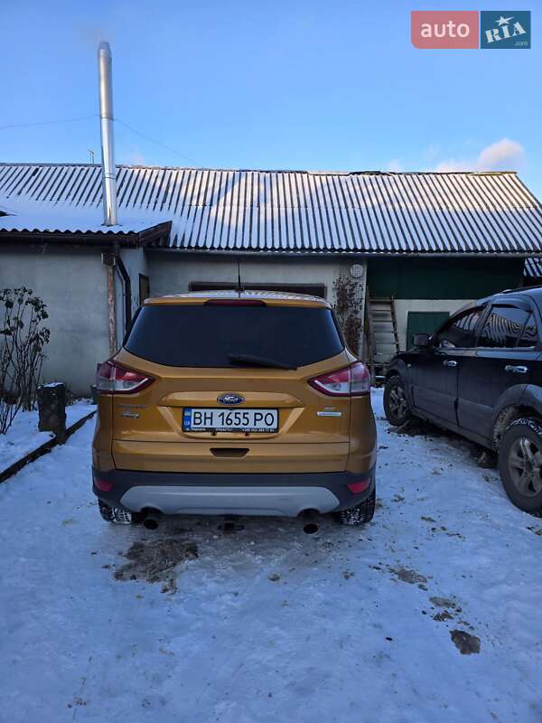 Позашляховик / Кросовер Ford Escape 2015 в Долині