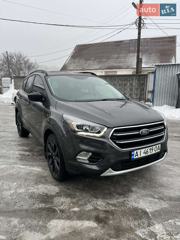 Внедорожник / Кроссовер Ford Escape 2018 в Белой Церкви