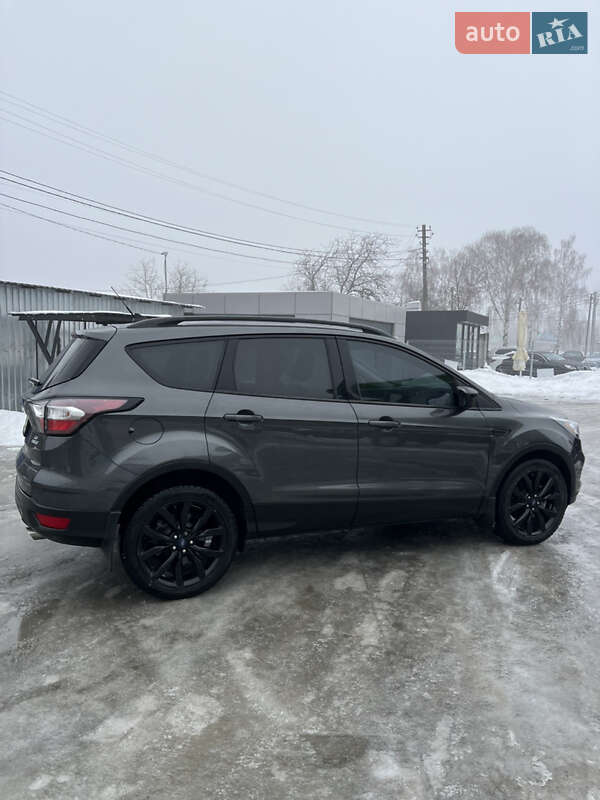 Внедорожник / Кроссовер Ford Escape 2018 в Белой Церкви