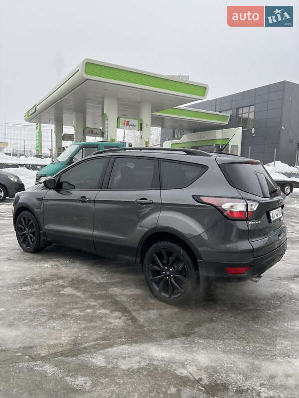 Внедорожник / Кроссовер Ford Escape 2018 в Белой Церкви