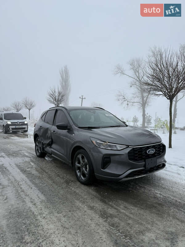 Внедорожник / Кроссовер Ford Escape 2023 в Умани