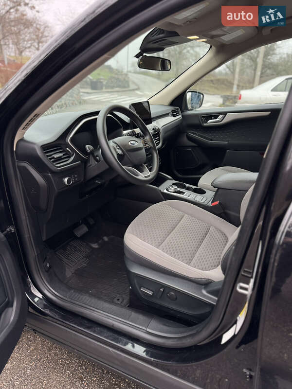 Внедорожник / Кроссовер Ford Escape 2020 в Кропивницком