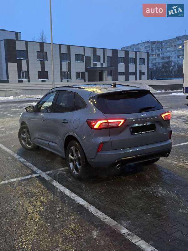 Внедорожник / Кроссовер Ford Escape 2023 в Киеве