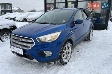 Позашляховик / Кросовер Ford Escape 2017 в Львові