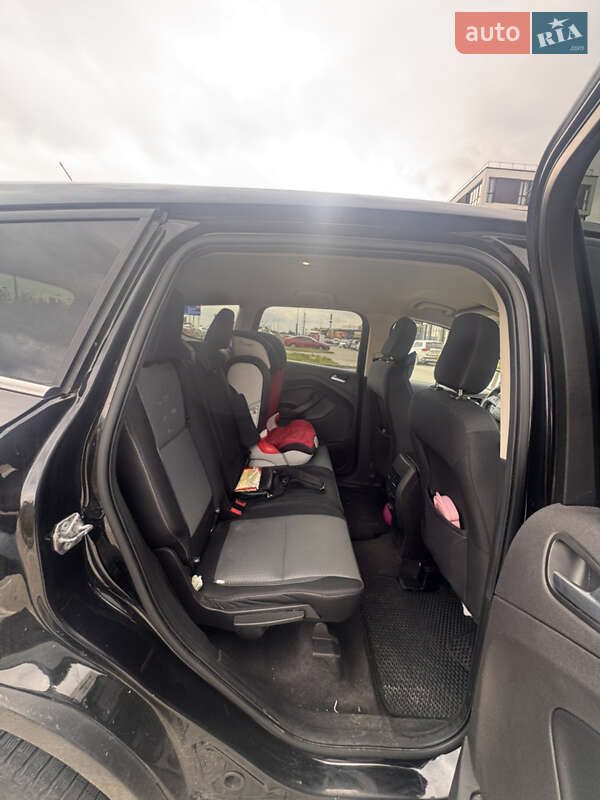 Внедорожник / Кроссовер Ford Escape 2019 в Львове