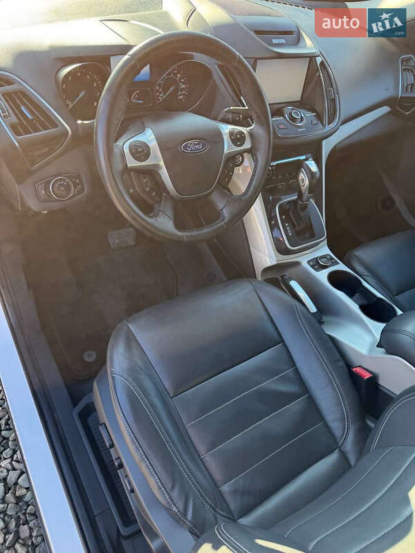 Внедорожник / Кроссовер Ford Escape 2013 в Ивано-Франковске