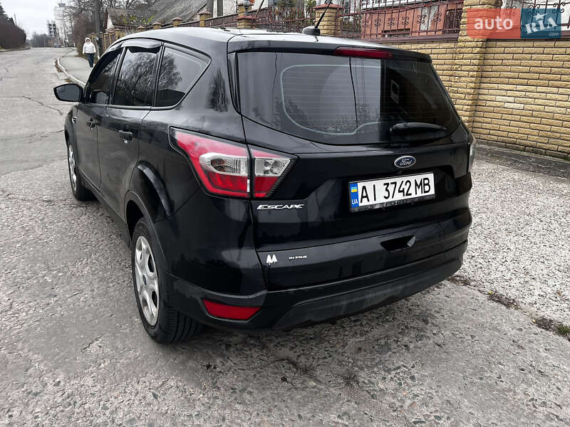 Внедорожник / Кроссовер Ford Escape 2016 в Обухове