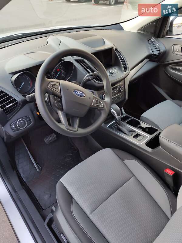 Внедорожник / Кроссовер Ford Escape 2018 в Одессе