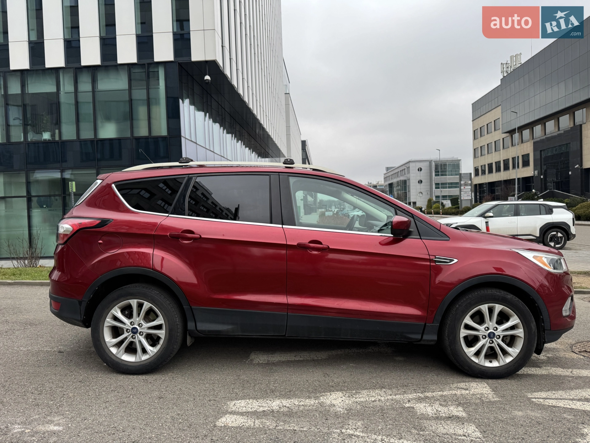 2017 Ford Escape - мініатюра 2