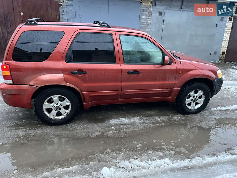 Позашляховик / Кросовер Ford Escape 2006 в Сумах