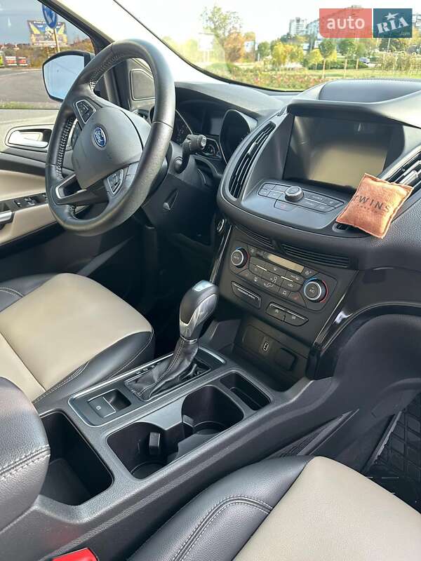 Внедорожник / Кроссовер Ford Escape 2019 в Запорожье