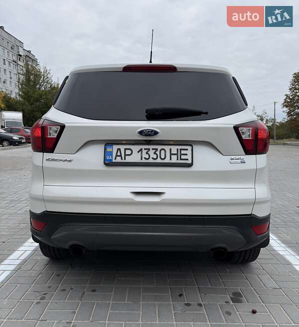 Внедорожник / Кроссовер Ford Escape 2019 в Запорожье