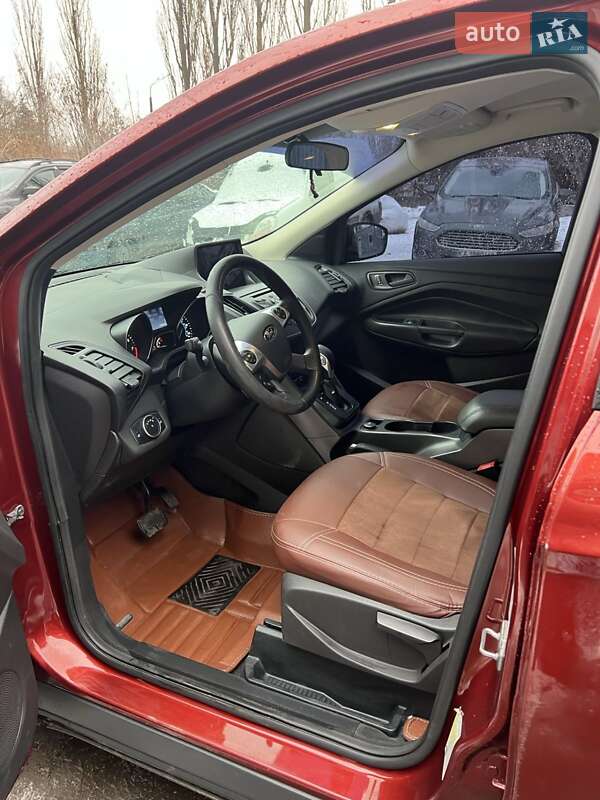 Позашляховик / Кросовер Ford Escape 2015 в Києві