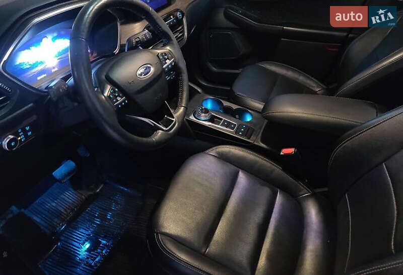 Позашляховик / Кросовер Ford Escape 2020 в Тернополі