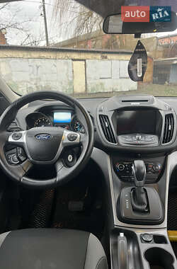 Внедорожник / Кроссовер Ford Escape 2016 в Богодухове