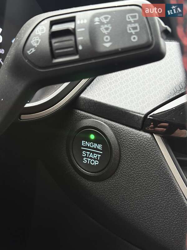 Позашляховик / Кросовер Ford Escape 2021 в Сумах