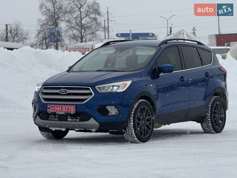 Позашляховик / Кросовер Ford Escape 2019 в Рівному