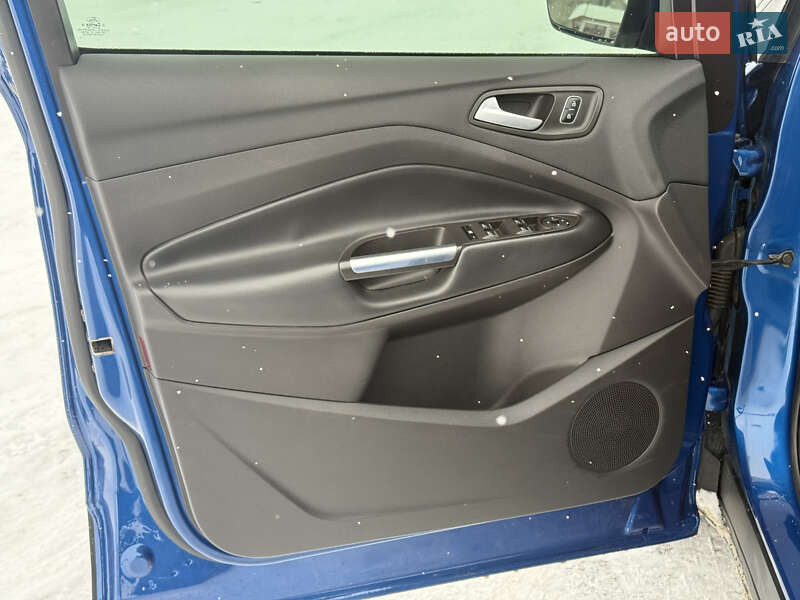 Позашляховик / Кросовер Ford Escape 2019 в Рівному