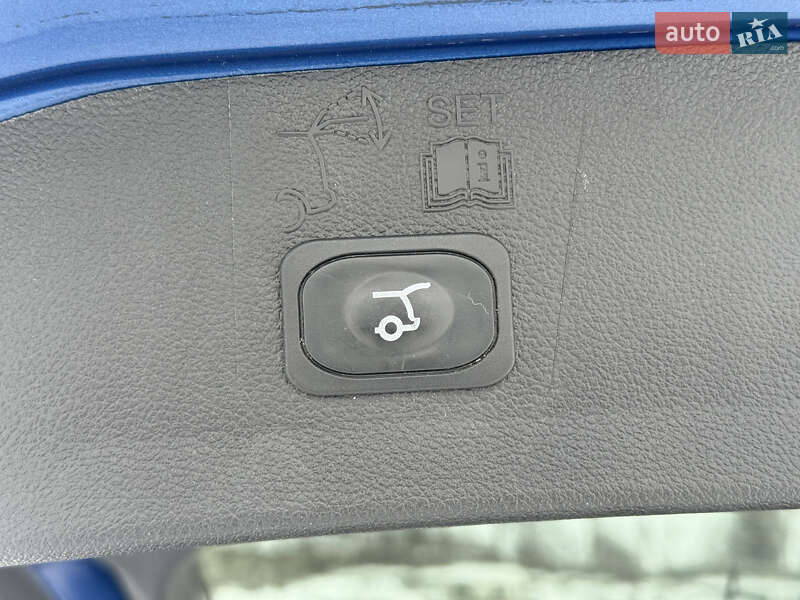 Позашляховик / Кросовер Ford Escape 2019 в Рівному