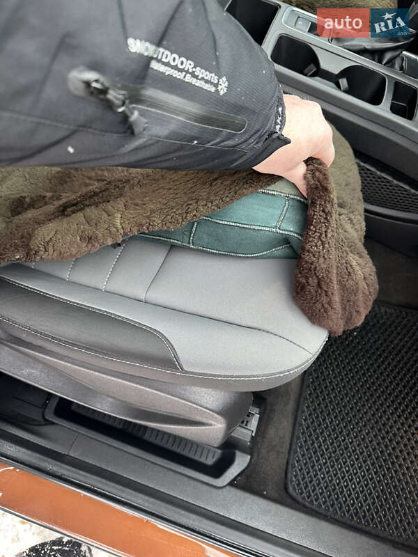 Внедорожник / Кроссовер Ford Escape 2017 в Снятине