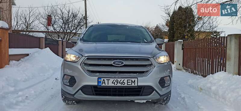 Внедорожник / Кроссовер Ford Escape 2019 в Ивано-Франковске