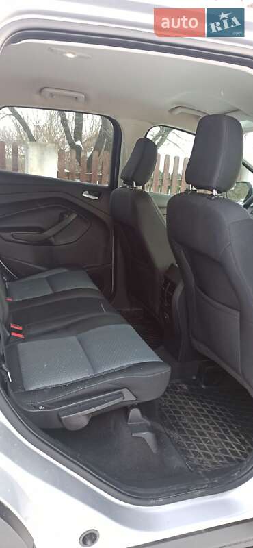 Внедорожник / Кроссовер Ford Escape 2019 в Ивано-Франковске