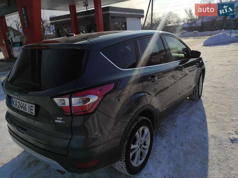 Внедорожник / Кроссовер Ford Escape 2017 в Бердичеве
