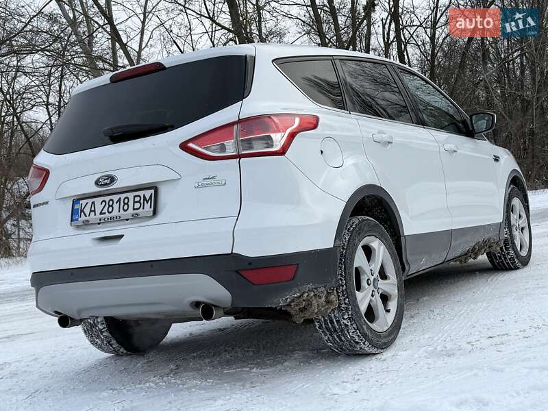 Внедорожник / Кроссовер Ford Escape 2012 в Каменском