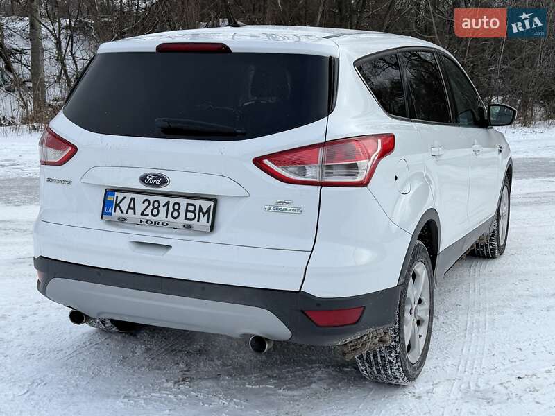 Внедорожник / Кроссовер Ford Escape 2012 в Каменском