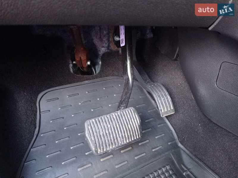 Позашляховик / Кросовер Ford Escape 2017 в Конотопі фото 2 Позашляховик / Кросовер Ford Escape 2017 в Конотопі